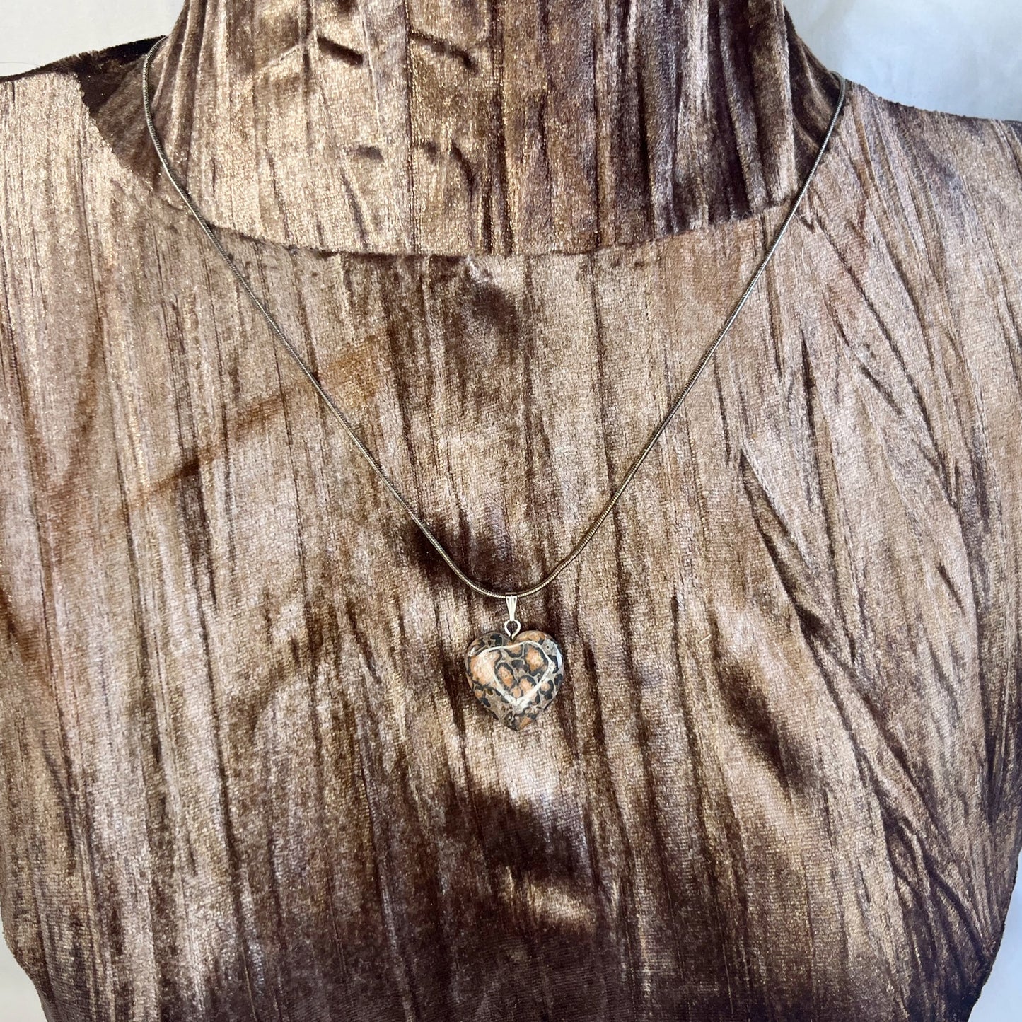 Leopard Agate Heart Pendant Necklace