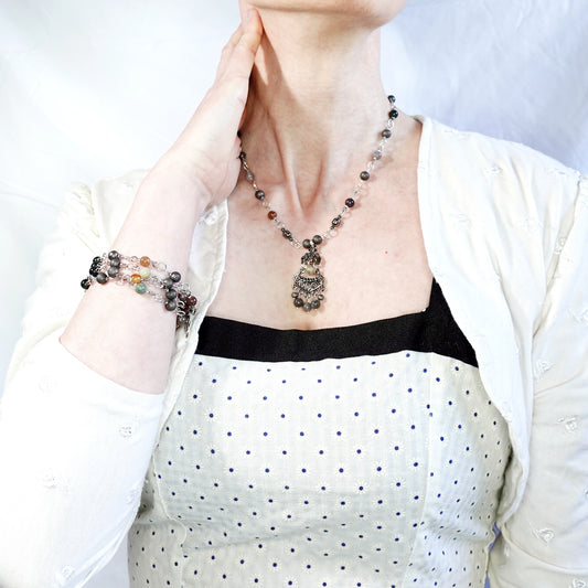 Agate and Lotus Pendant Convertible Jewellery Set